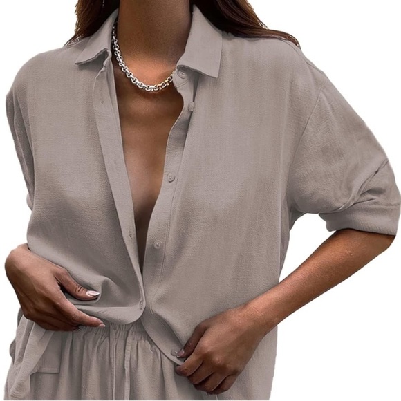 Tops - 2/$15 | Lightweight Oversized Flowy Long Sleeve Botton Down Shirt